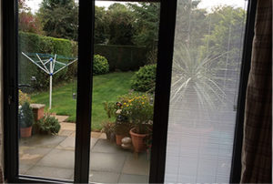 03 Aluminium Bi-fold door with in-glass blinds, Countesthorpe, Leicestershire